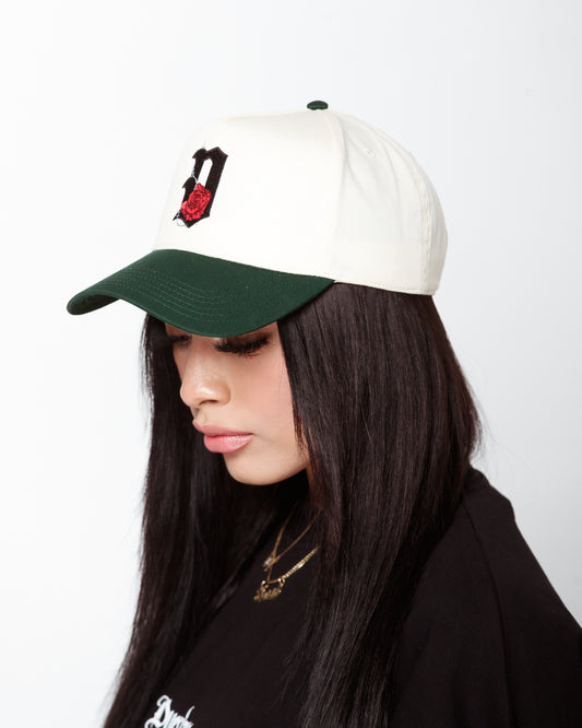 Stitched "D'Rose" Snapback in off-white/ hunter green