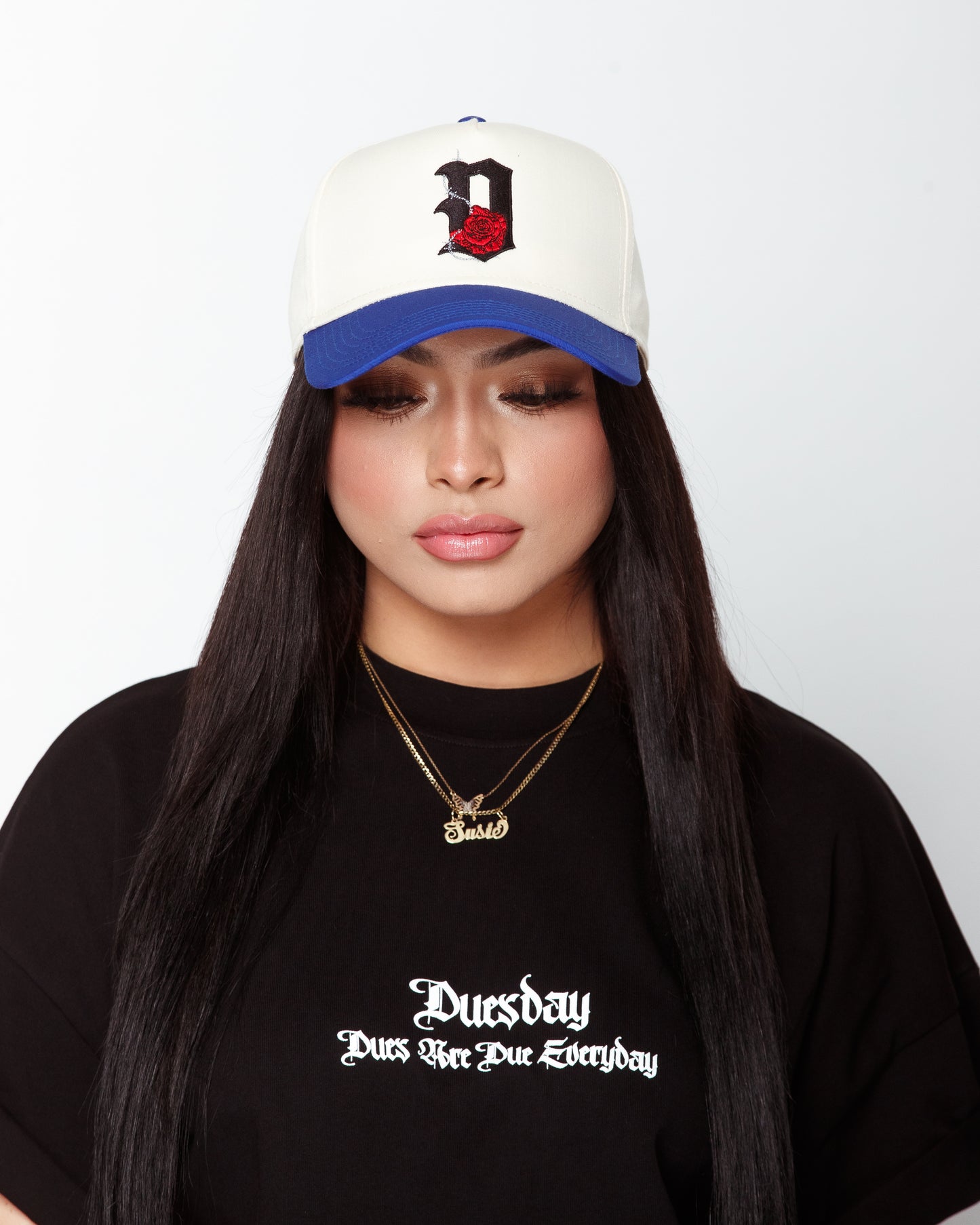 Stitched "D'Rose" Snapback in off-white/ royal blue